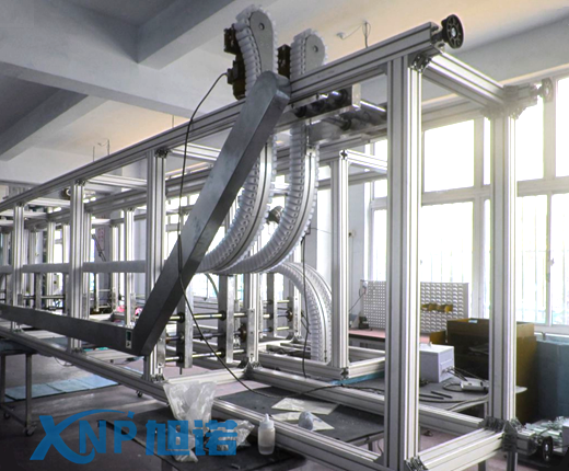 91看片APP大全提升机对新能源汽车零配件运输的重要性